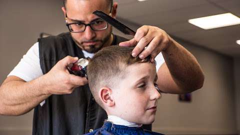 Jobs in Lance's Cutting Edge Barber Shop - reviews